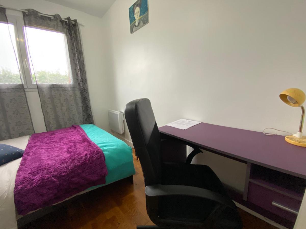 إٍبيناي سور أورْجْ Bedroom In A House/ Chambre Dans Une Maison المظهر الخارجي الصورة